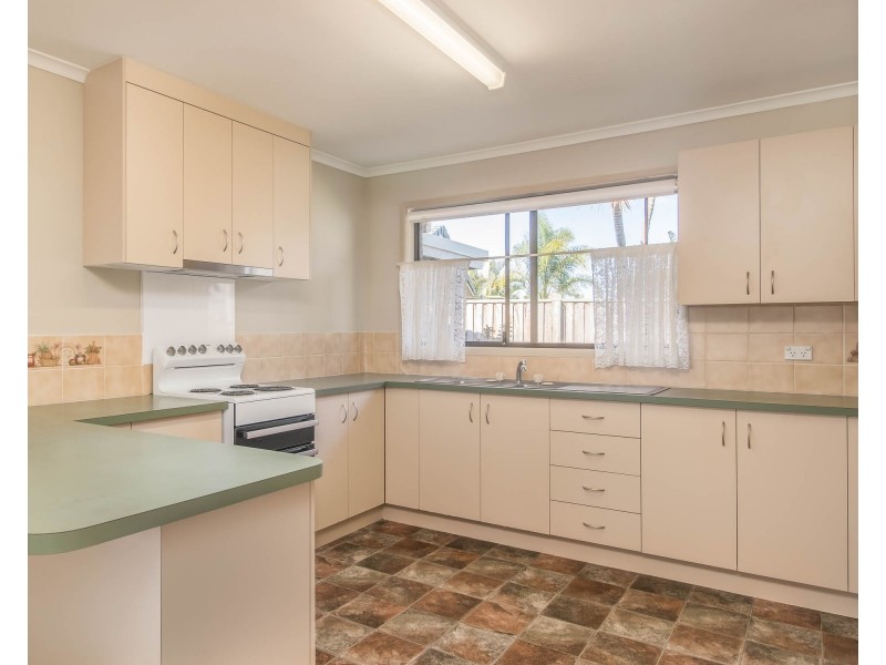 2/19 Grevillea Street, Kawungan QLD 4655