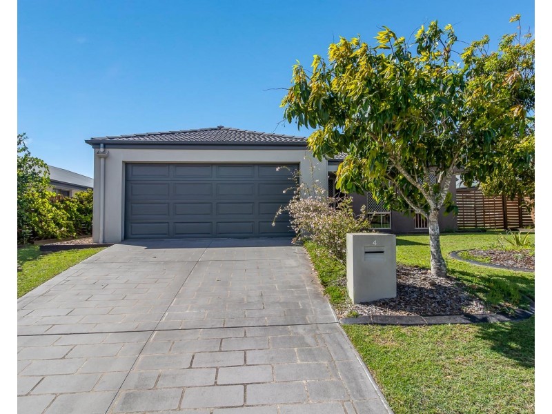 4 Captain Cook Street, Urraween QLD 4655