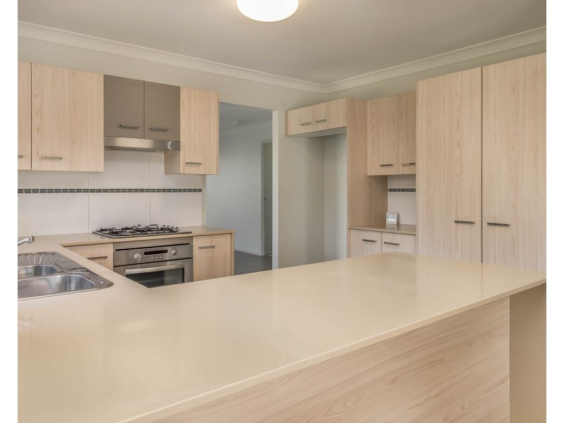 4 Captain Cook Street, Urraween QLD 4655