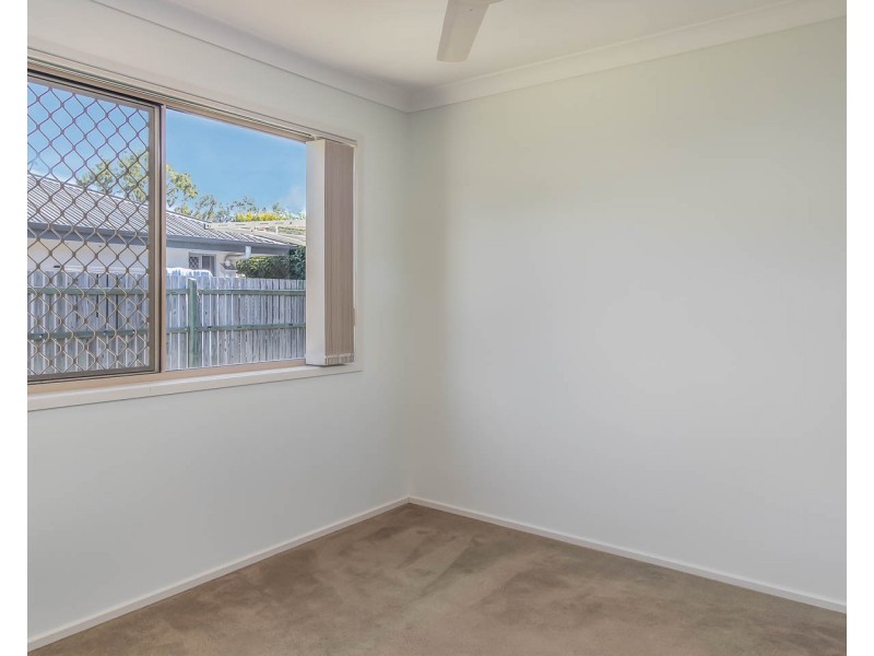 4 Captain Cook Street, Urraween QLD 4655