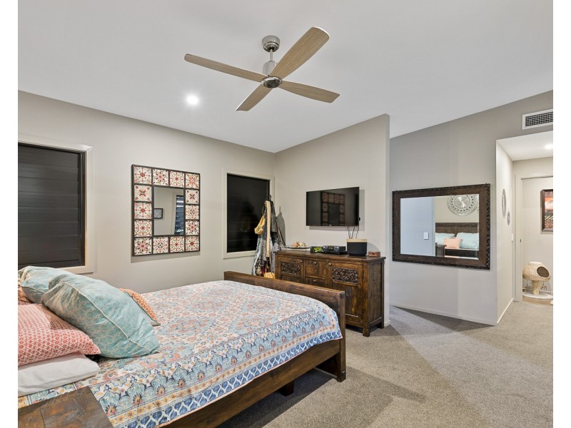 34 Dreamtime Avenue, Burrum Heads QLD 4659