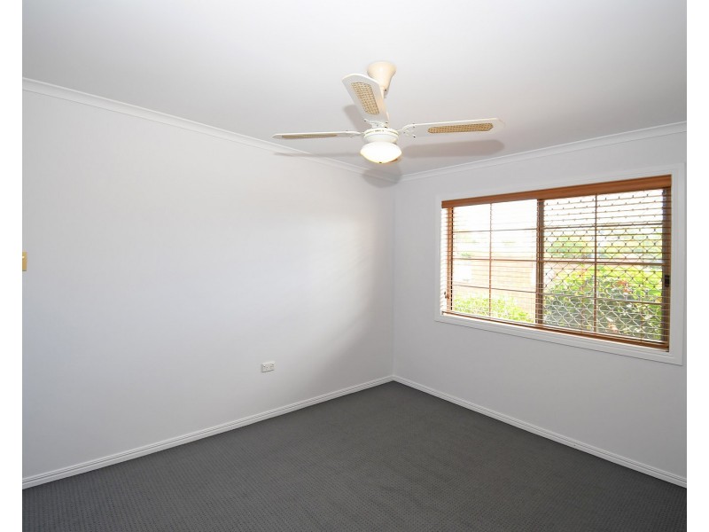 28 Melaleuca Cres, Kawungan QLD 4655