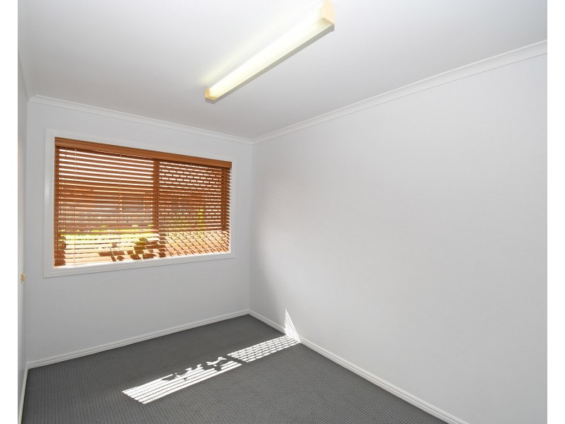 28 Melaleuca Cres, Kawungan QLD 4655