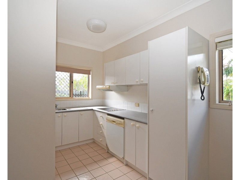28 Melaleuca Cres, Kawungan QLD 4655