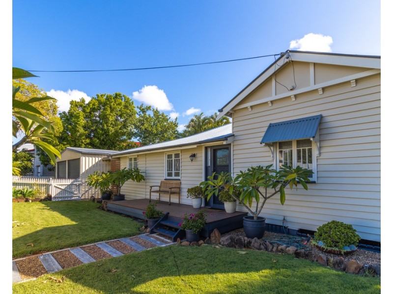 5 Honiton Street, Torquay QLD 4655