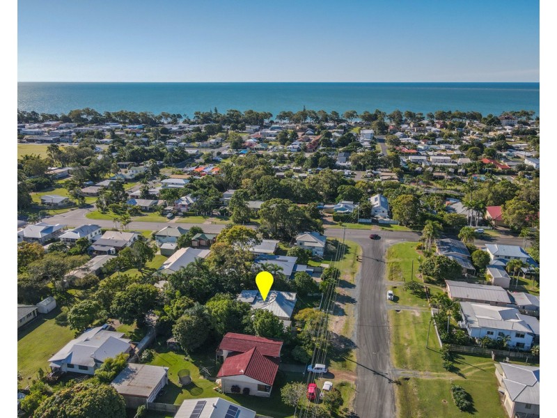 5 Honiton Street, Torquay QLD 4655