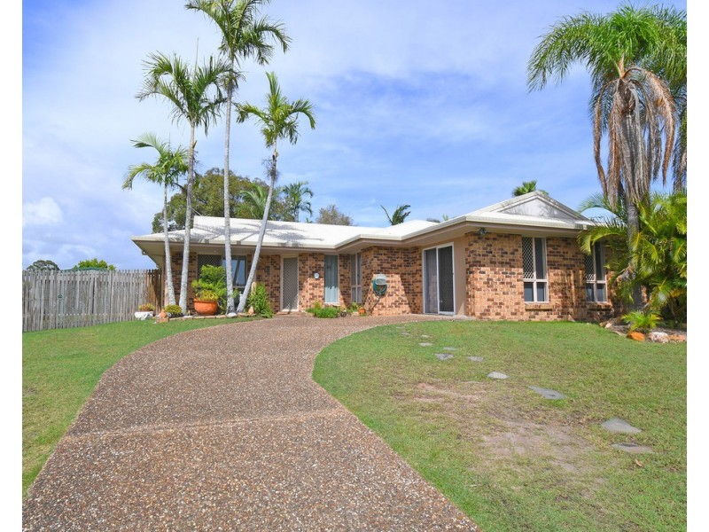 24 Thornbill Drive, Eli Waters QLD 4655