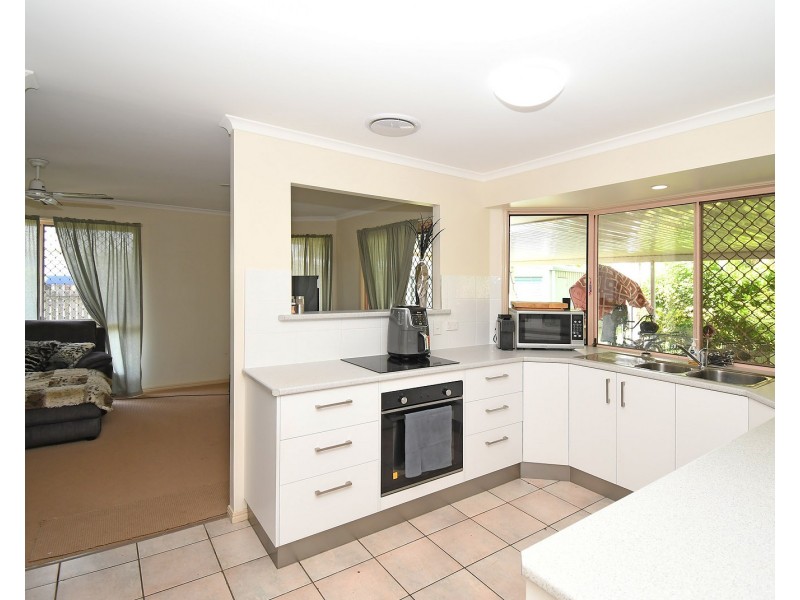 24 Thornbill Drive, Eli Waters QLD 4655