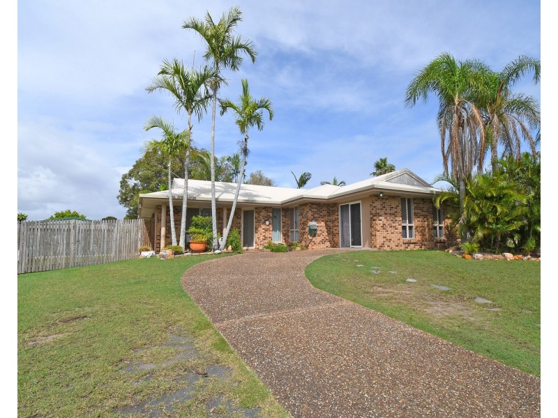 24 Thornbill Drive, Eli Waters QLD 4655