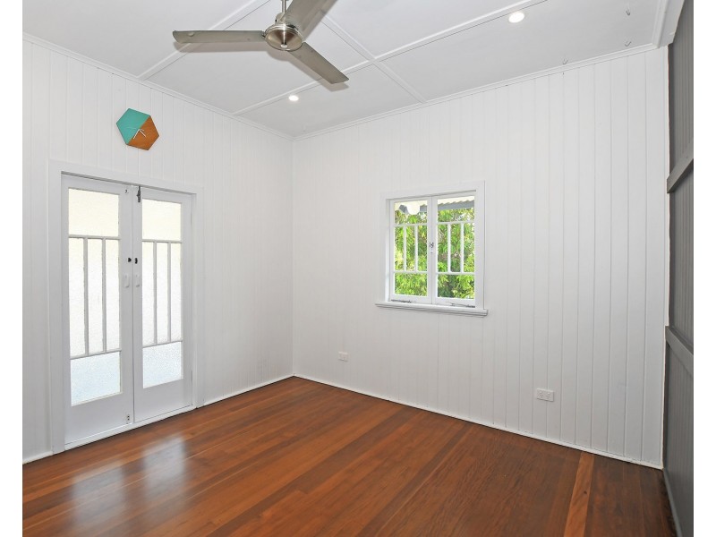 13 Gossner Street, Scarness QLD 4655