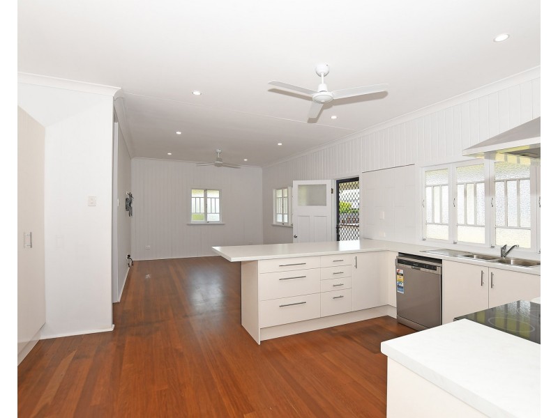 13 Gossner Street, Scarness QLD 4655