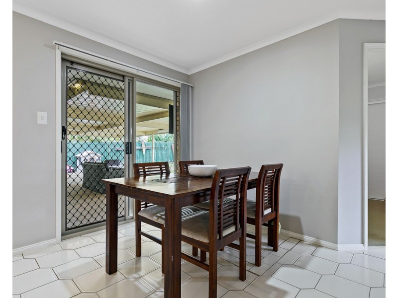 1 Alma Court, Urangan QLD 4655