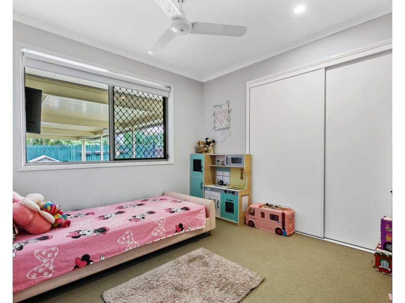 1 Alma Court, Urangan QLD 4655