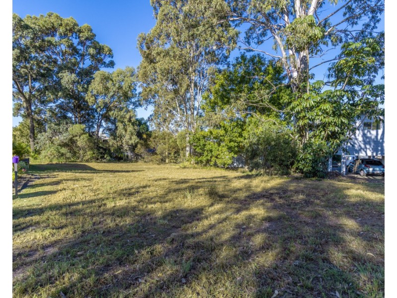8 Turnstone Blvd, River Heads QLD 4655