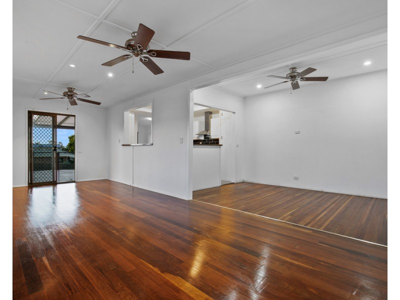 34 Pacific Drive, Booral QLD 4655