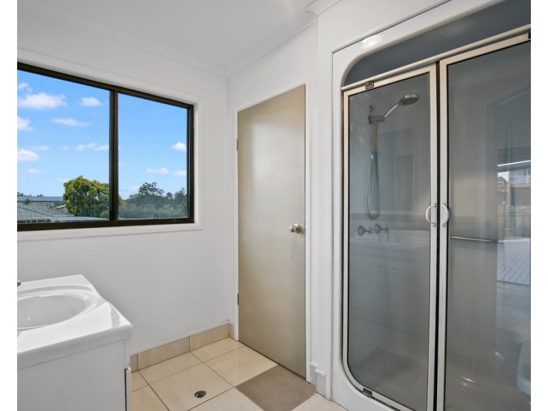 34 Pacific Drive, Booral QLD 4655