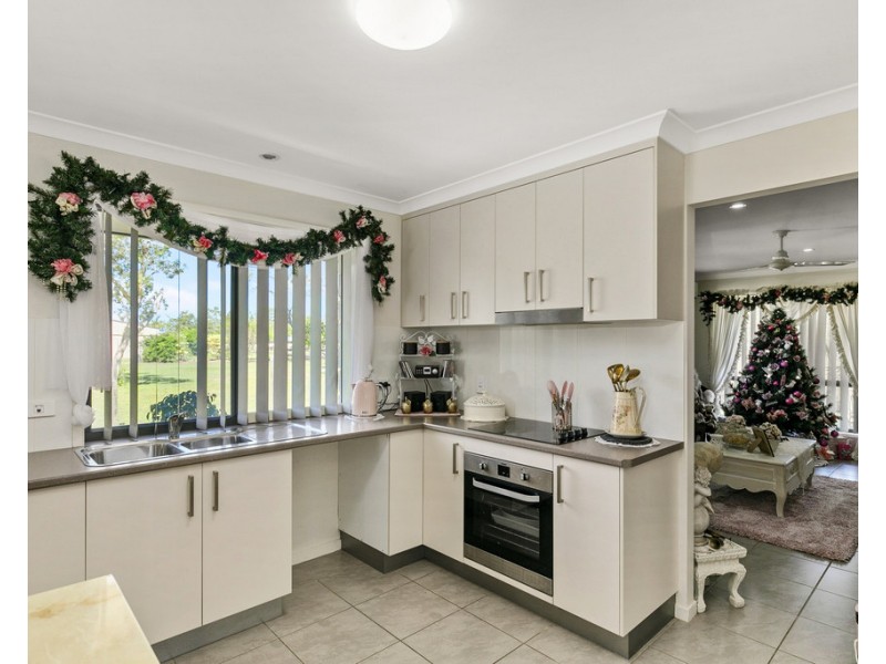55 Hunter Street, Torbanlea QLD 4662