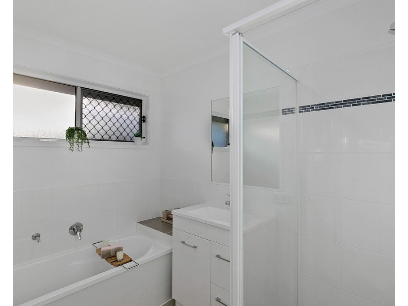 27 Cormorant Court, Kawungan QLD 4655