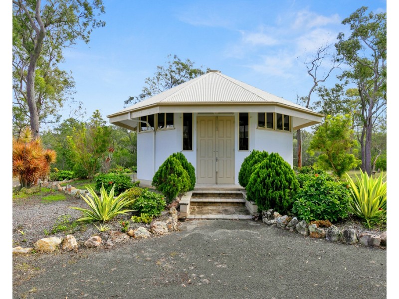 52 Pacific Haven Circuit, Pacific Haven QLD 4659