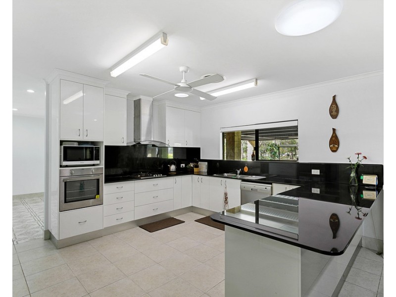 52 Pacific Haven Circuit, Pacific Haven QLD 4659