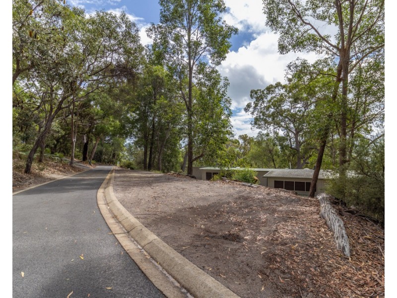 636 Satinay Villa Kingfisher Bay, Fraser Island QLD 4581