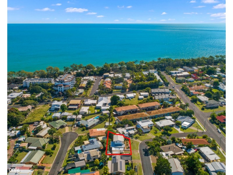 9 Keys Avenue, Torquay QLD 4655