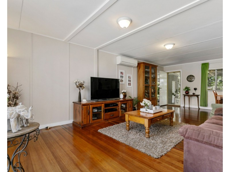 9 Keys Avenue, Torquay QLD 4655
