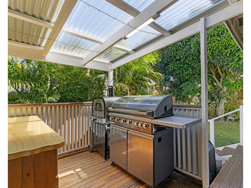 9 Keys Avenue, Torquay QLD 4655