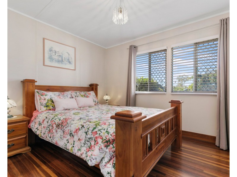 9 Keys Avenue, Torquay QLD 4655