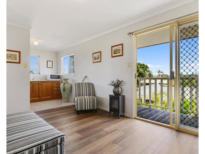 9 Keys Avenue, Torquay QLD 4655