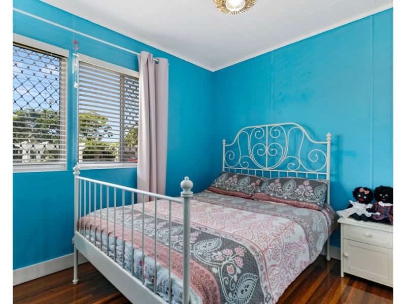 9 Keys Avenue, Torquay QLD 4655