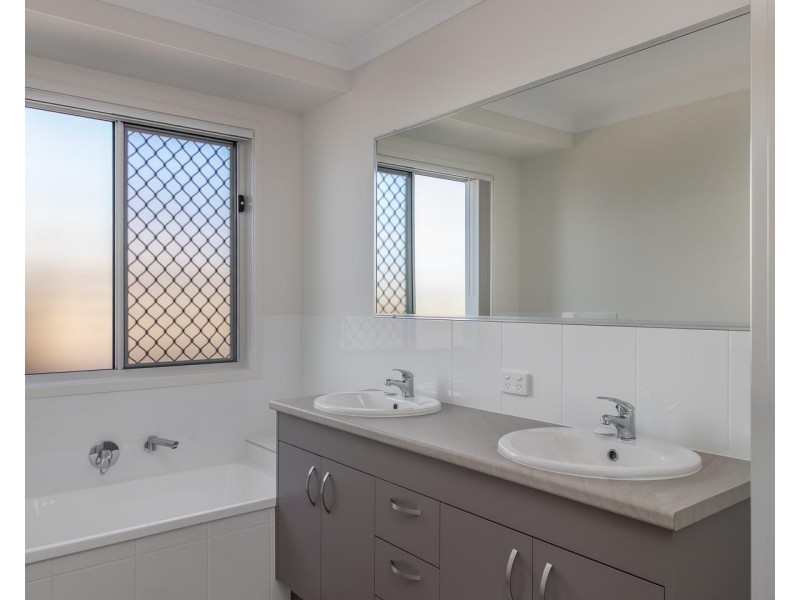 3 Spyglass Court, Pialba QLD 4655
