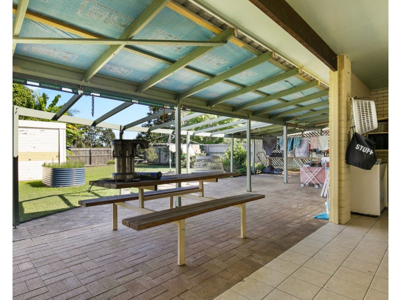 135 Long Street, Point Vernon QLD 4655