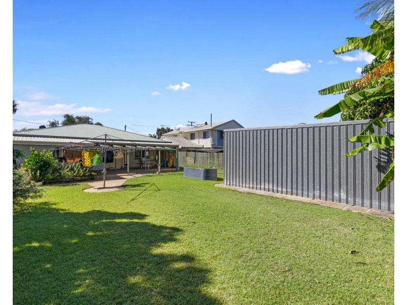 135 Long Street, Point Vernon QLD 4655