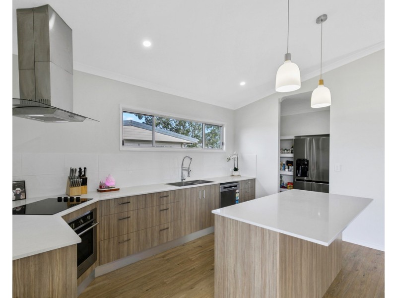 53 Curlew Terrace, River Heads QLD 4655