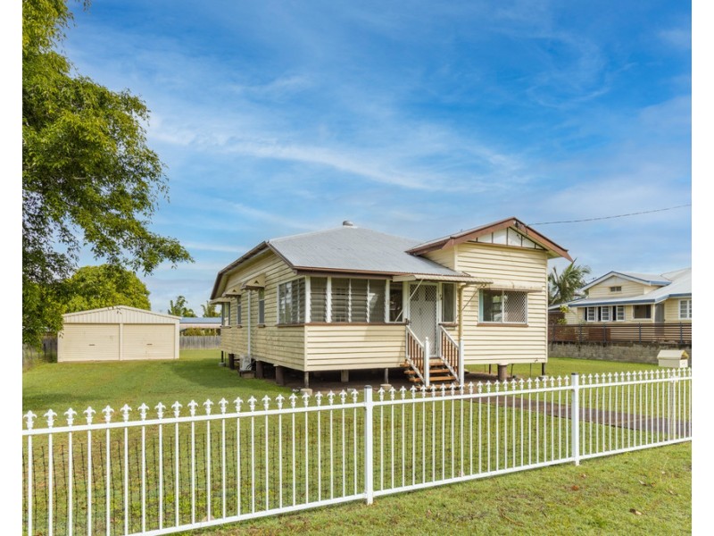 32 Robertson Street, Torbanlea QLD 4662