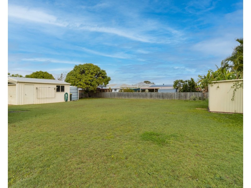 32 Robertson Street, Torbanlea QLD 4662