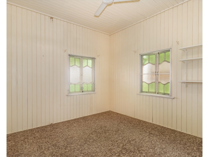 9 Powers Street, Buxton QLD 4660