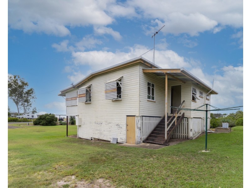 9 Powers Street, Buxton QLD 4660