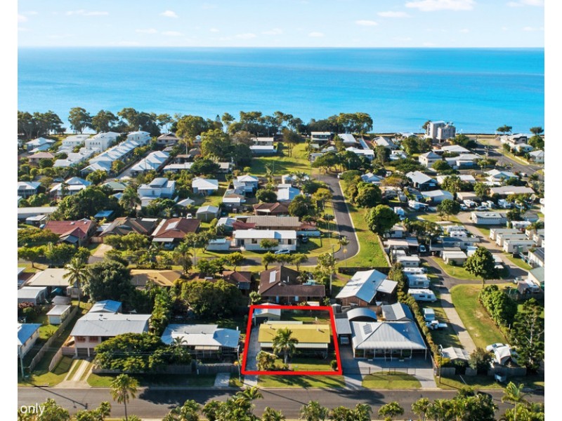 22 Shell Street, Urangan QLD 4655