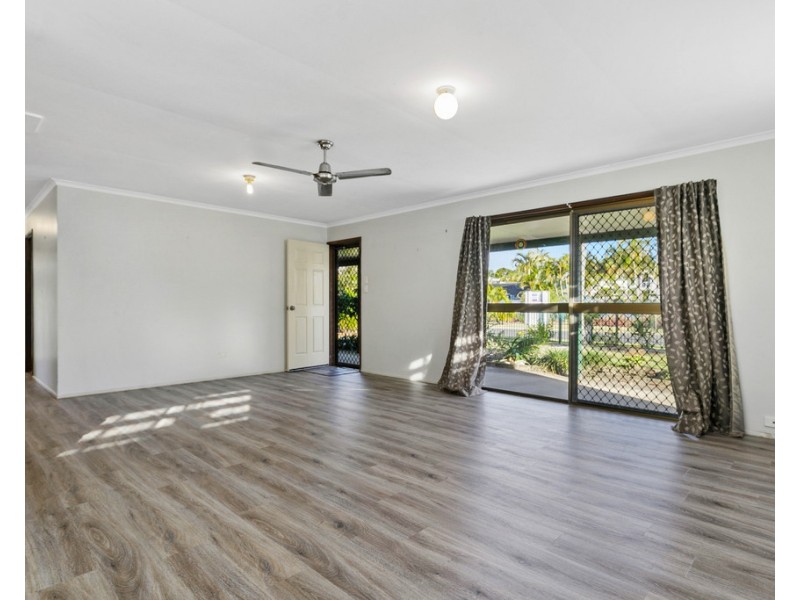 22 Shell Street, Urangan QLD 4655