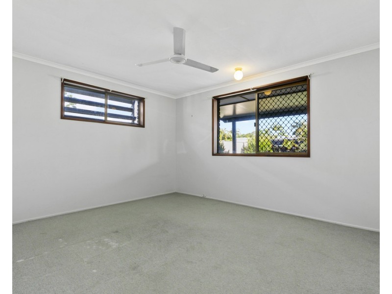 22 Shell Street, Urangan QLD 4655