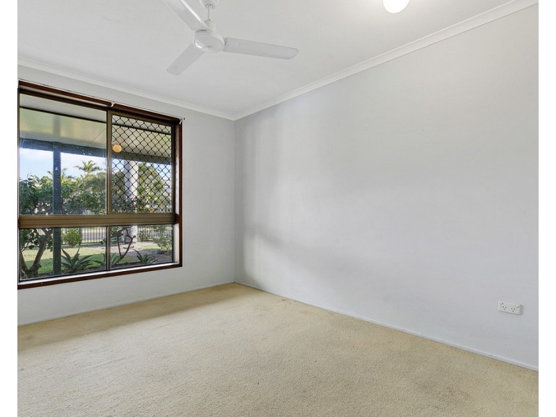 22 Shell Street, Urangan QLD 4655