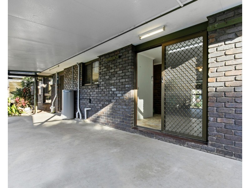22 Shell Street, Urangan QLD 4655