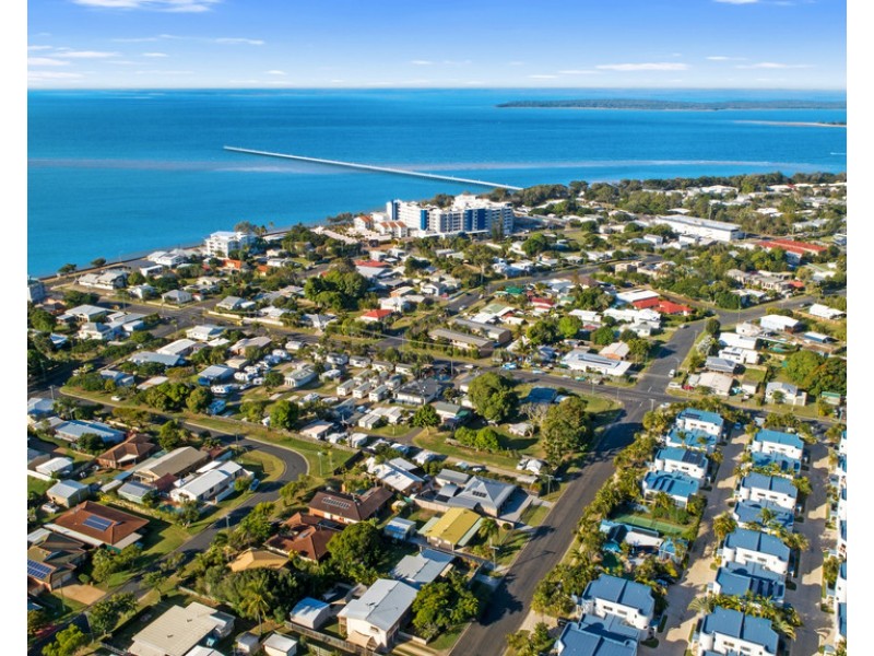 22 Shell Street, Urangan QLD 4655