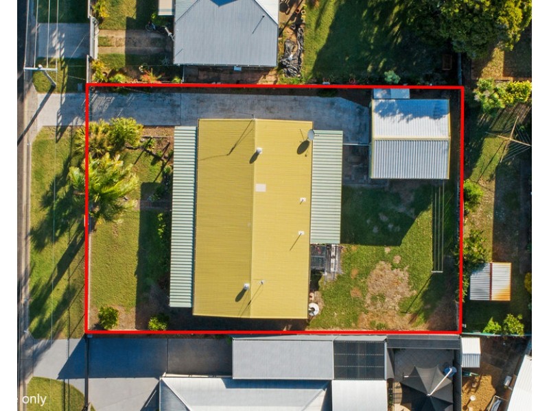 22 Shell Street, Urangan QLD 4655