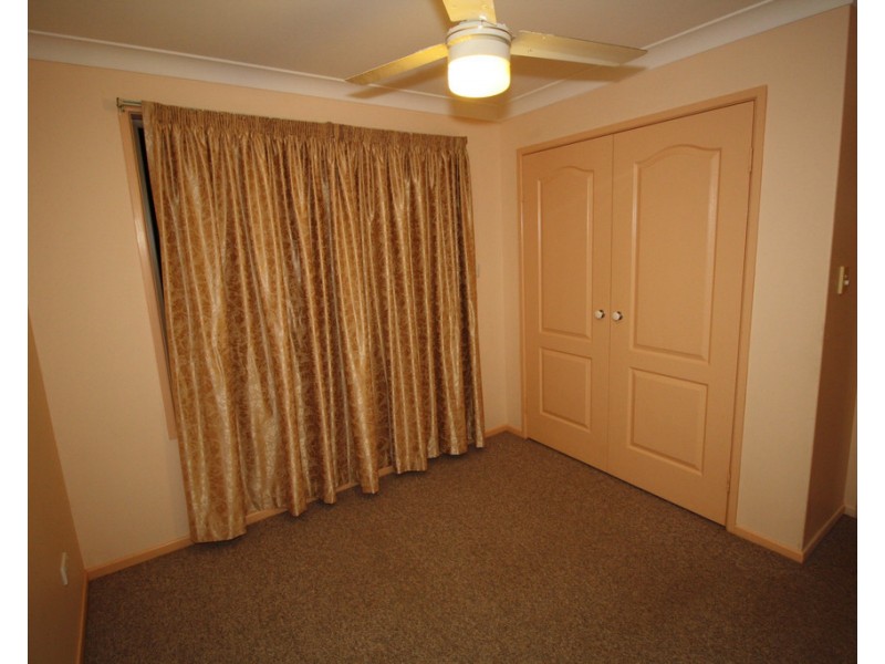 28 Limpus Street, Urangan QLD 4655