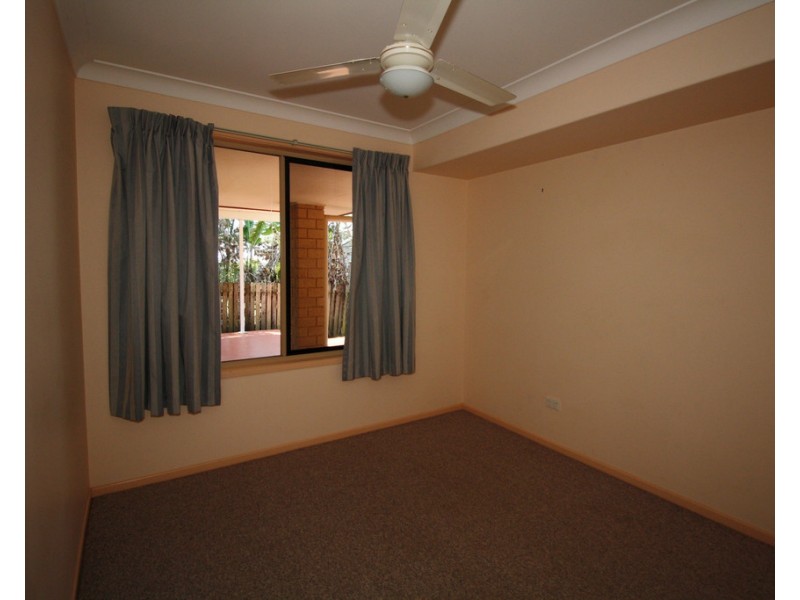 28 Limpus Street, Urangan QLD 4655