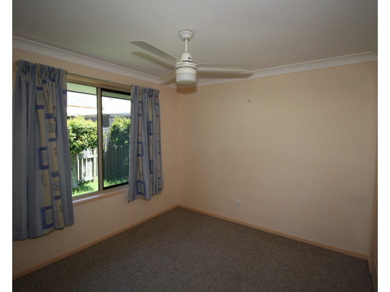 28 Limpus Street, Urangan QLD 4655