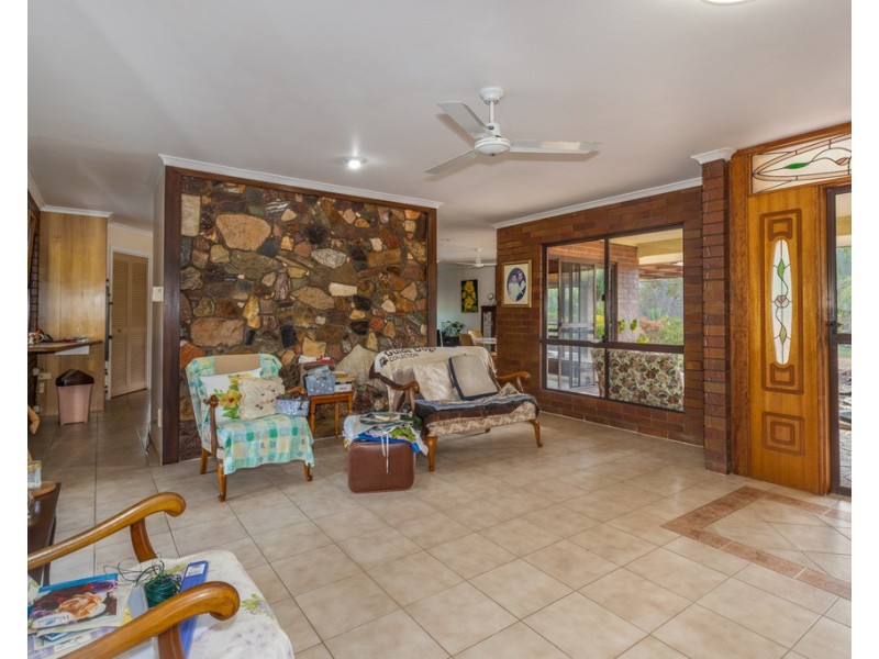 7 Ranch Park Drive, Pacific Haven QLD 4659